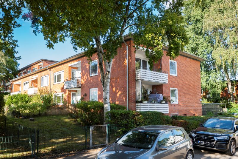 Hamburg-Ohlsdorf - Mehrfamilienhaus